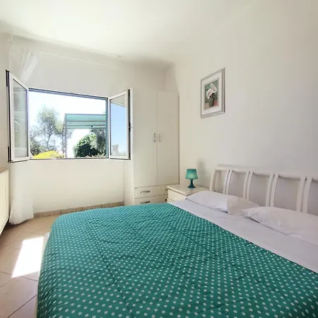 Con Due Da Letto Vista Mare Apartment