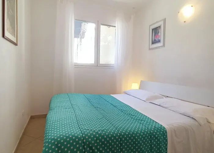 Appartamento Con Due Da Letto Vista Mare Imperia